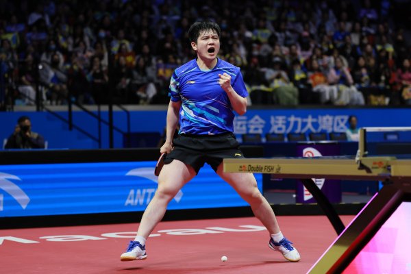 尚融 王者归来! 樊振东蝉联全运男单冠军&成就六金王, 追平历史最佳!